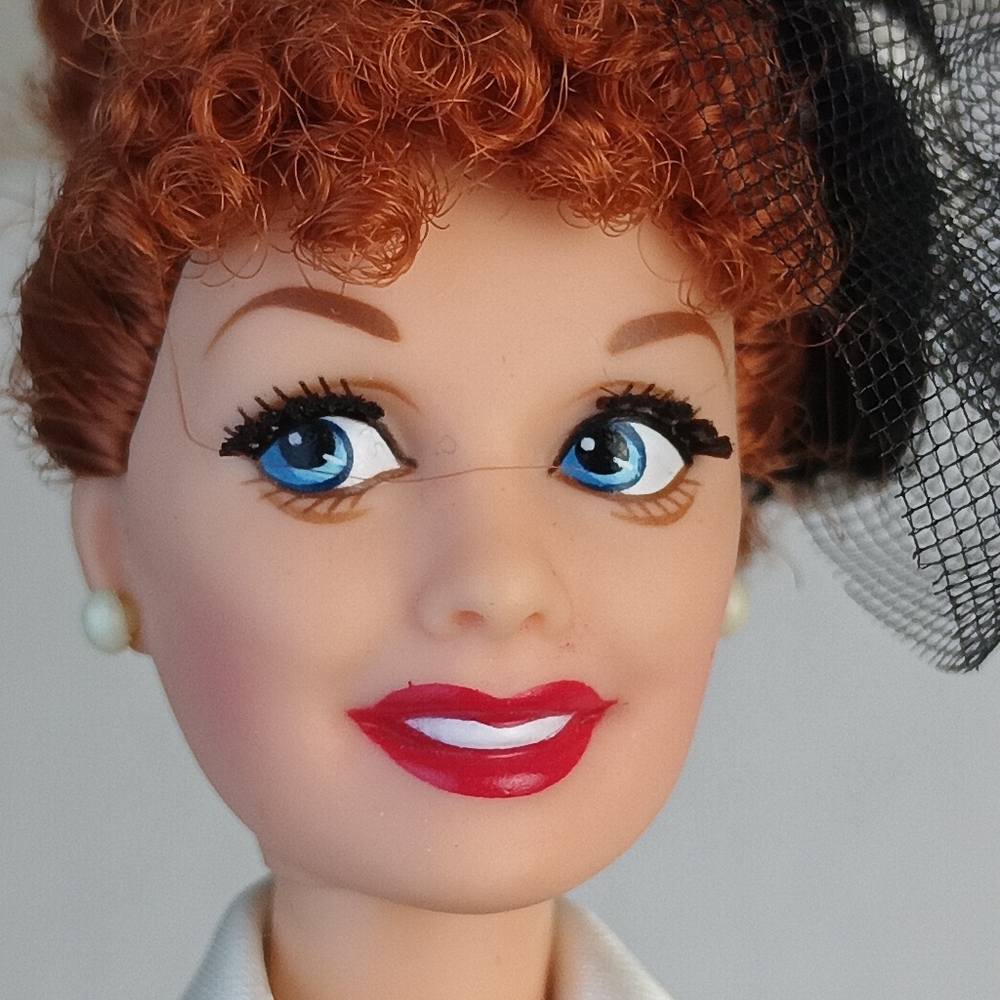 I Love Lucy Doll Lucy Does A TV Commercial Lucille Ball Barbie TV show - Picture 13 of 13